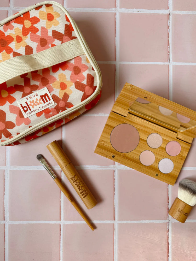 Bloom Makeup Kit
